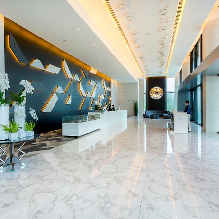 Tsix5 Phenomenal Hotel Паттайя Экстерьер фото